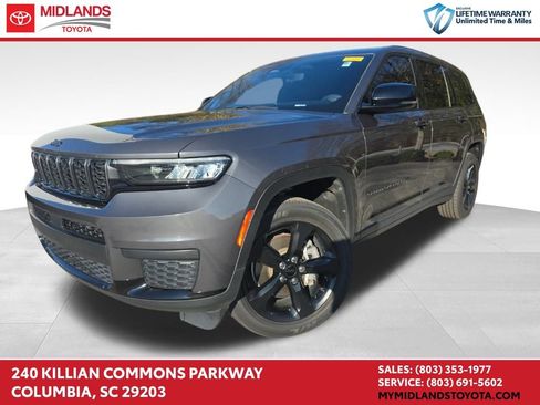 Used 2021 Jeep Grand Cherokee L Laredo image 1
