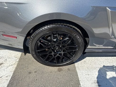 Used 2013 Ford Mustang Shelby GT500 image 13