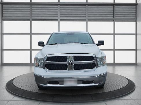 Used 2020 RAM 1500 Classic SLT image 2