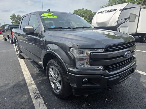 Used 2019 Ford F150 Lariat w/ Equipment Group 502A Luxury AWD/4WD image 10