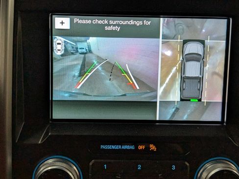 Used 2018 Ford F150 Platinum w/ Equipment Group 701A Luxury image 29