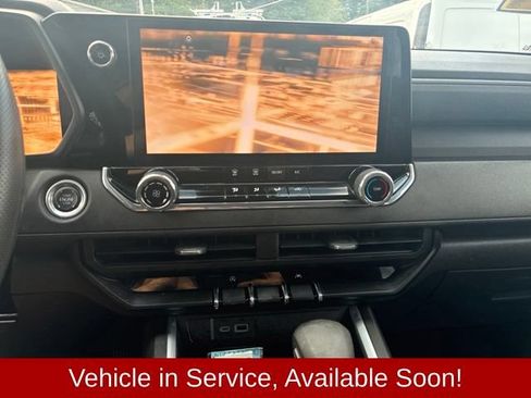 Used 2024 Chevrolet Colorado W/T w/ Safety Package RWD image 11