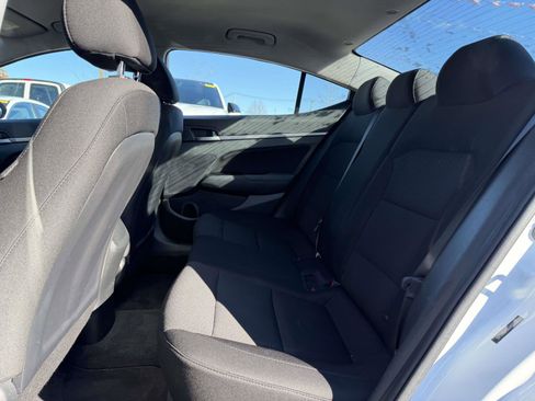 Used 2019 Hyundai Elantra SEL w/ Cargo Package FWD image 12