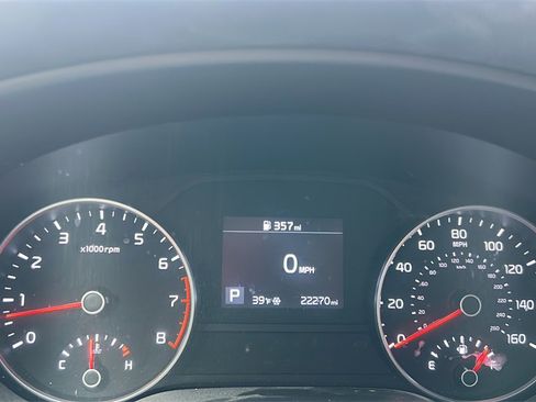 Used 2022 Kia Sportage LX image 14