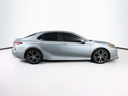 Used 2019 Toyota Camry SE w/ Audio Package FWD image 10