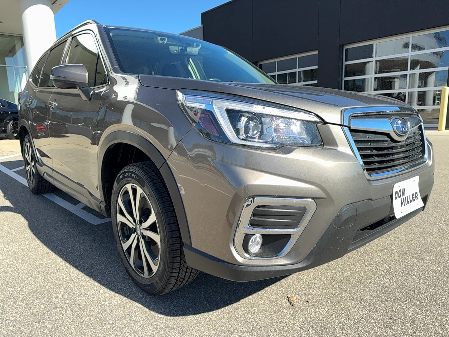 Used 2019 Subaru Forester Limited w/ Popular Package #3 AWD/4WD image 1