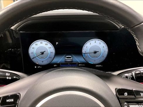 Used 2023 Hyundai Elantra Limited FWD image 14