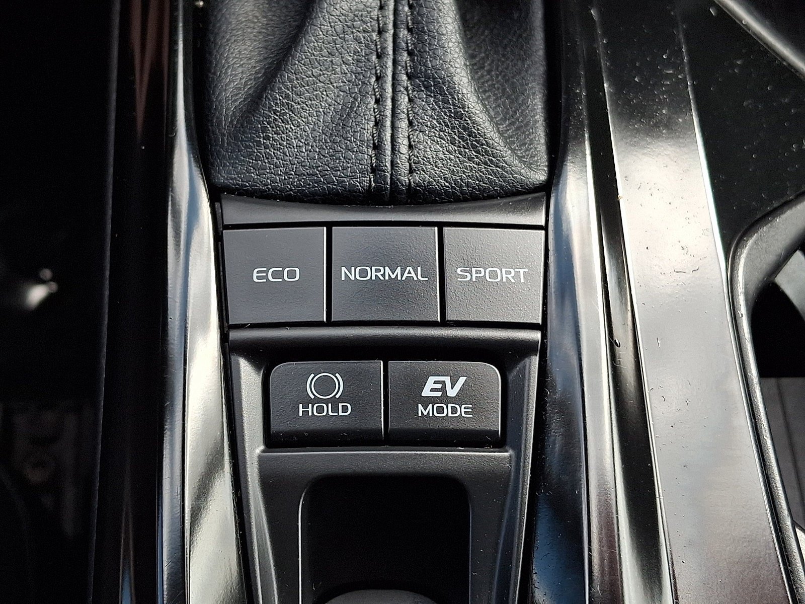 Certified 2025 Toyota Camry LE FWD image 24