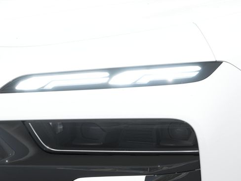 New 2026 BMW 740i RWD image 6