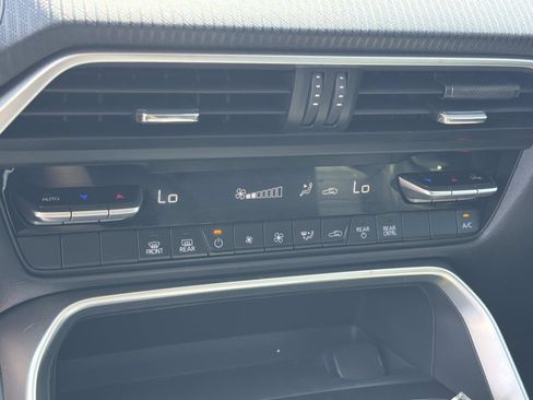 Used 2024 MAZDA CX-90 3.3 Turbo w/ Select Package image 14