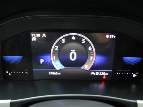 Certified 2023 Volkswagen Atlas Cross Sport SE image 15