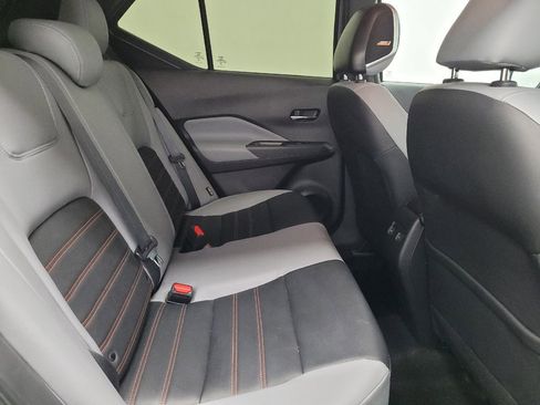 Used 2023 Nissan Kicks SR w/ SR Premium Package FWD image 19