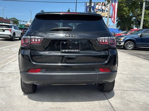 Used 2023 Jeep Compass Latitude AWD/4WD image 12
