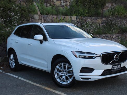 Used 2020 Volvo XC60 T5 Momentum AWD/4WD image 4