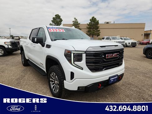 Used 2023 GMC Sierra 1500 AT4 w/ AT4 Premium Package AWD/4WD image 1