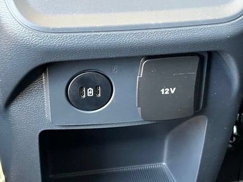 Used 2025 Ford Explorer Active RWD image 25