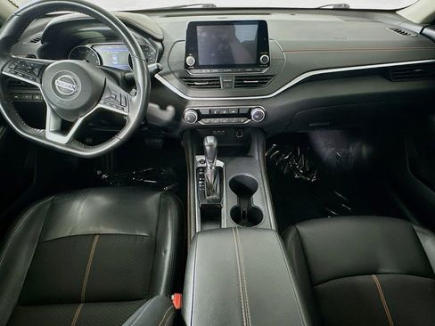 Used 2022 Nissan Altima 2.5 SR FWD image 16