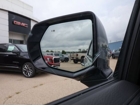 New 2026 GMC Yukon XL Denali w/ Sun & Power Step Package AWD/4WD image 33