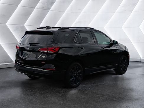 Used 2023 Chevrolet Equinox RS AWD/4WD image 6