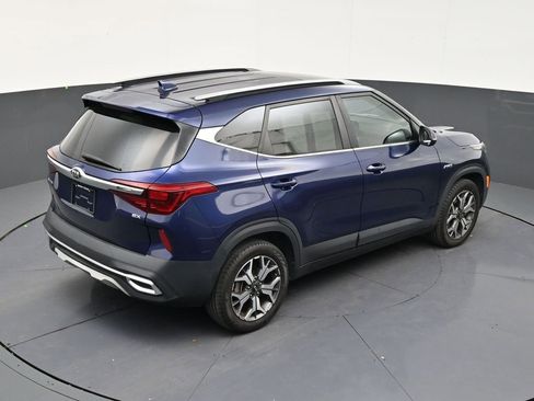 Used 2021 Kia Seltos EX AWD/4WD image 16