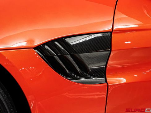 Used 2022 Aston Martin V8 Vantage Roadster image 17