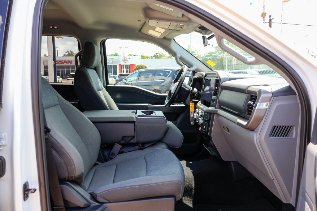 Used 2025 Ford F150 XLT w/ Equipment Group 301A Standard AWD/4WD image 8