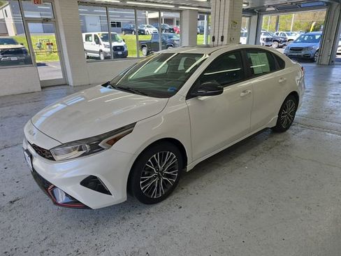 Certified 2024 Kia Forte GT-Line w/ GT-Line Premium Package FWD image 2