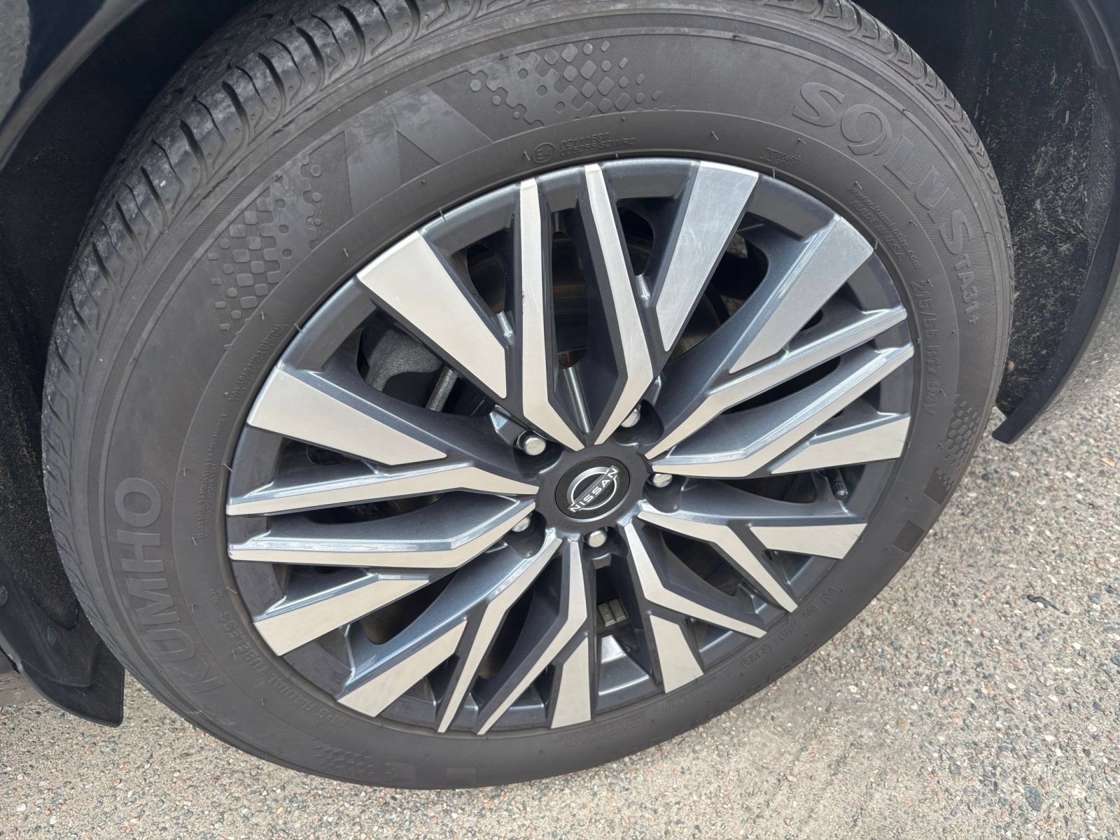 Used 2025 Nissan Altima 2.5 SV FWD image 29