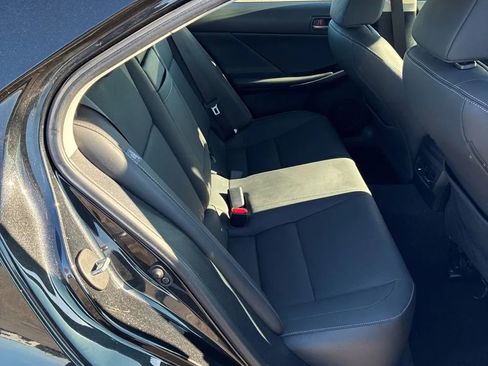 Used 2020 Lexus IS 300 AWD w/ Premium Package image 8