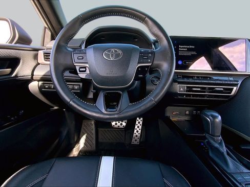 Used 2025 Toyota Camry SE w/ Multimedia Upgrade Package FWD image 6