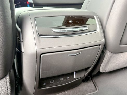 New 2026 Cadillac Escalade Luxury w/ Touring Package image 32
