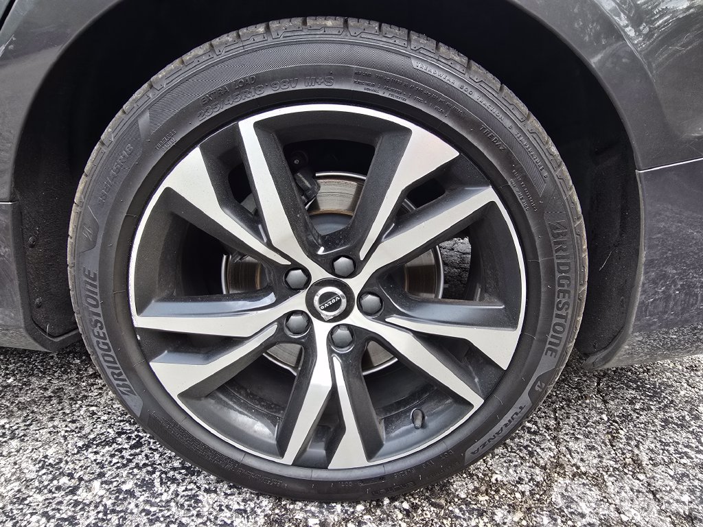 Used 2023 Volvo S60 B5 Plus FWD image 18