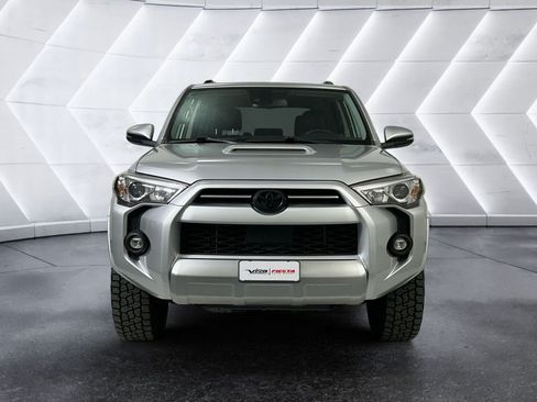Used 2023 Toyota 4Runner TRD Off-Road Premium AWD/4WD image 2