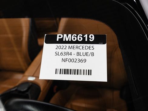 Used 2022 Mercedes-Benz SL 63 AMG 4MATIC w/ Driver Assistance Package image 43