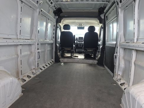 Used 2025 RAM ProMaster 2500 w/ Convenience Group FWD image 28