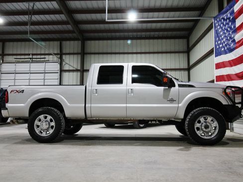 Used 2012 Ford F250 Lariat w/ Lariat Ultimate Pkg image 14