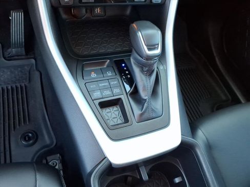 Certified 2023 Toyota RAV4 XLE Premium image 34