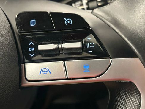 Used 2023 Hyundai Elantra SEL w/ Convenience Package image 44