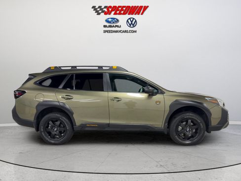 Certified 2025 Subaru Outback Wilderness AWD/4WD image 4