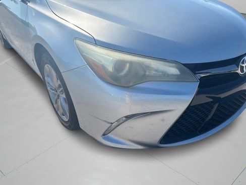 Used 2016 Toyota Camry SE FWD image 29
