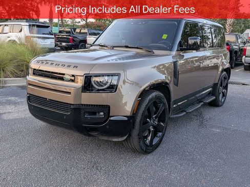 Used 2025 Land Rover Defender 110 X-Dynamic SE AWD/4WD image 8