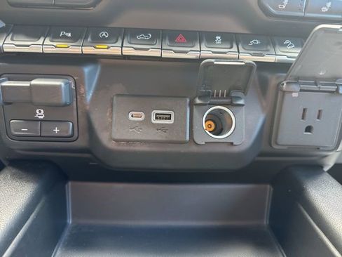 Used 2022 Chevrolet Silverado 1500 RST image 22