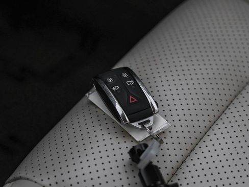 Used 2010 Jaguar XK Convertible RWD image 54