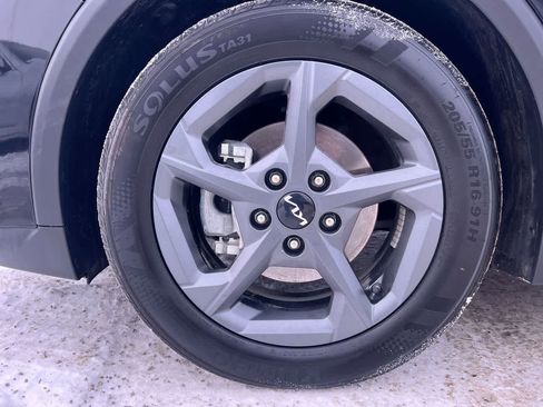 Certified 2025 Kia K4 LXS image 10