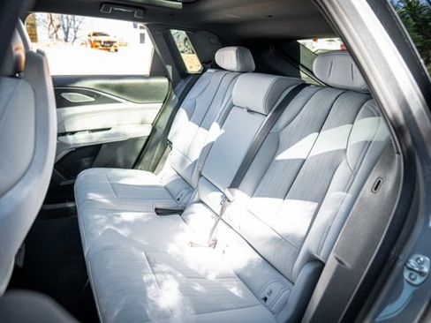 Used 2024 Cadillac Lyriq Sport image 33