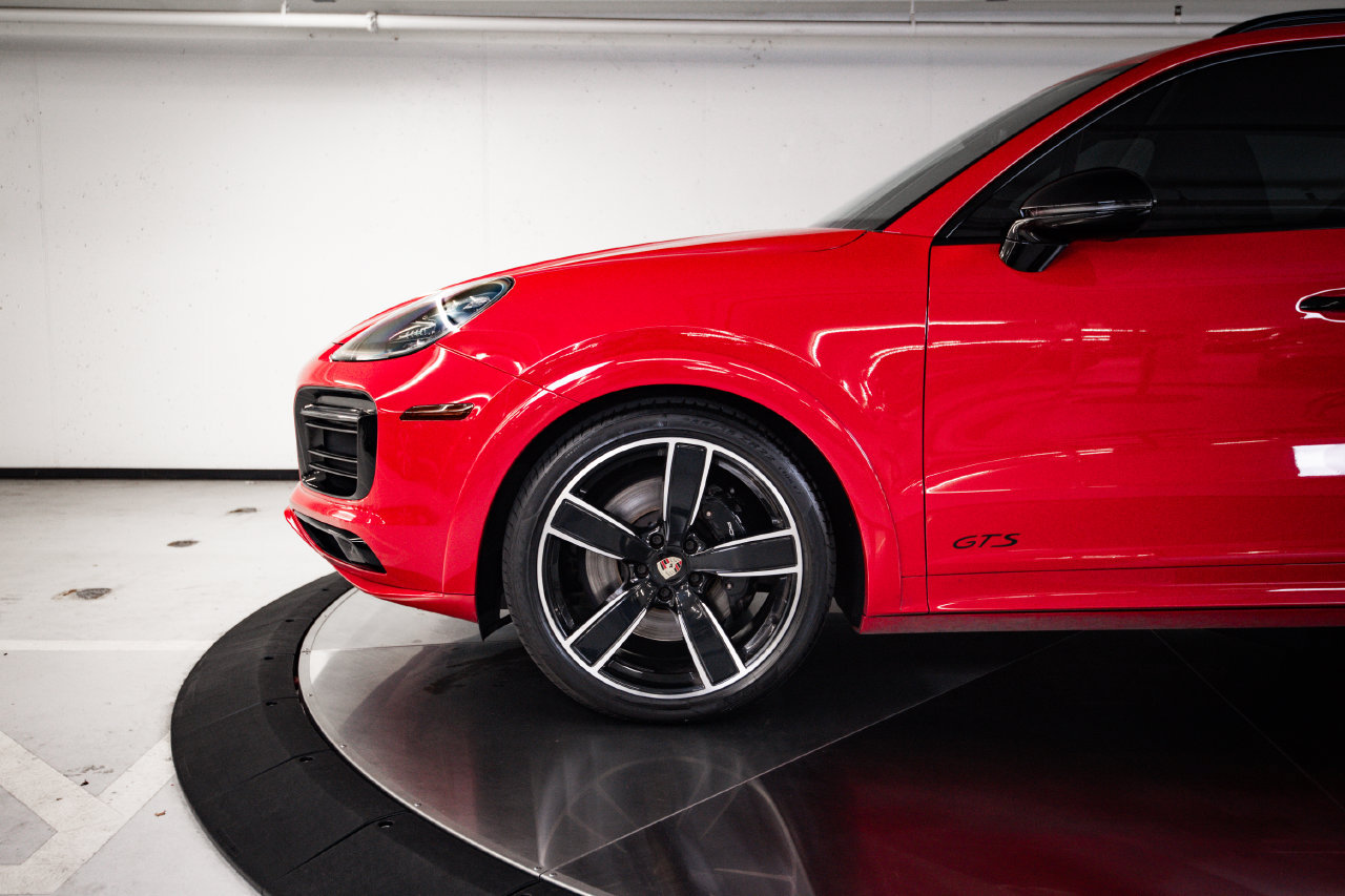 Certified 2022 Porsche Cayenne GTS AWD/4WD image 11