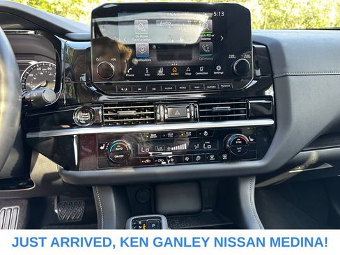 Certified 2025 Nissan Pathfinder SL w/ SL Premium Package AWD/4WD image 11