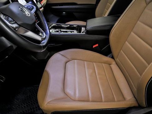 Certified 2025 Volkswagen Atlas Cross Sport SEL R-Line image 11