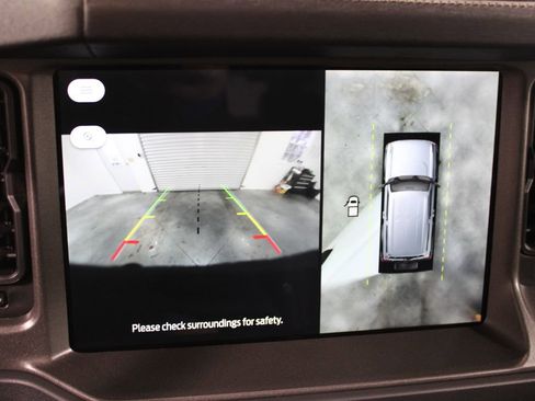 New 2025 Ford Bronco Badlands image 48