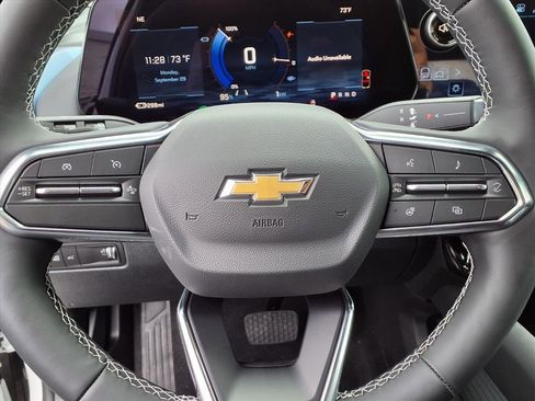 New 2026 Chevrolet Equinox EV LT image 12